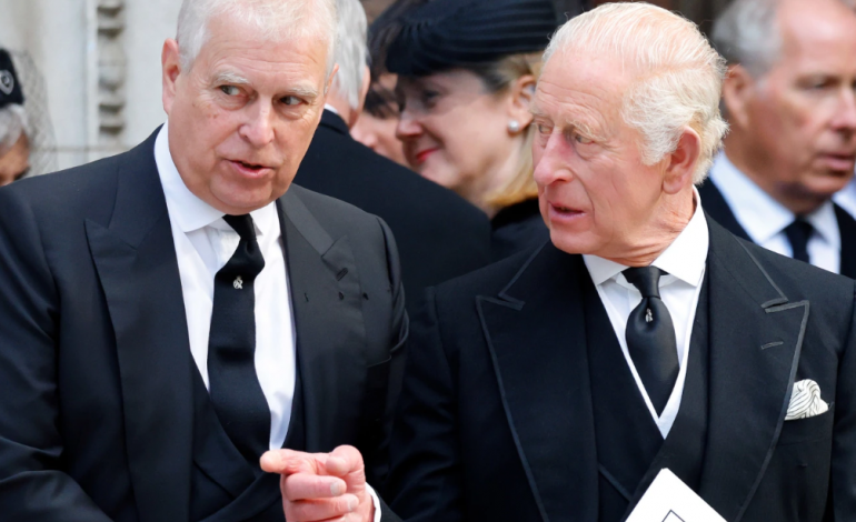 LIDHJA ME SKANDALIN EPSTEIN/ Mbreti Charles i heq zyrtarisht titullin e princit vëllait të tij, Andrew