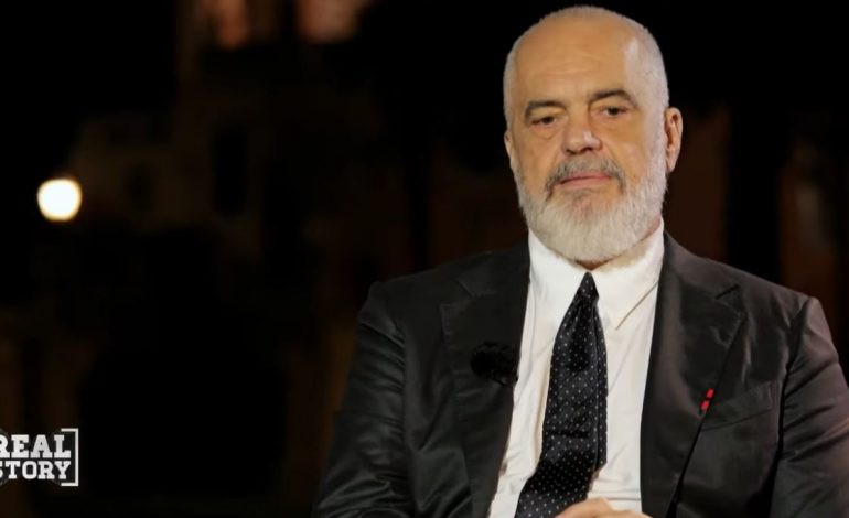 PARLAMENTI ME 100 DEPUTETË? Rama: Jam partizan i dy partive. Nuk bëhen reforma me 100 parti