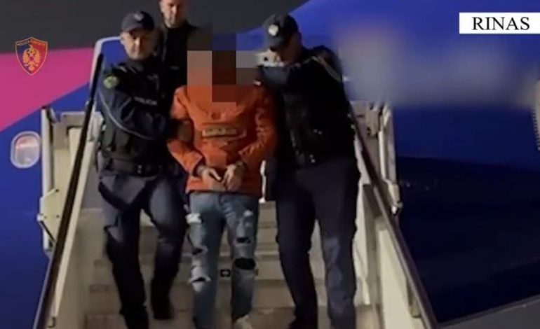 EMRI/ Trafikonte drogë nga Shqipëria në Europë, ekstradohet nga Italia 39-vjeçari