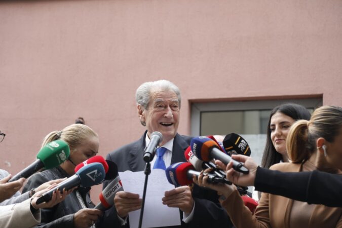 “PIRAMIDË MASHTRIMESH ME PARTIZANIN”/ Berisha: Sa herë të thirrem, do të vij në SPAK. Kam nderuar detyrën dhe flamurin