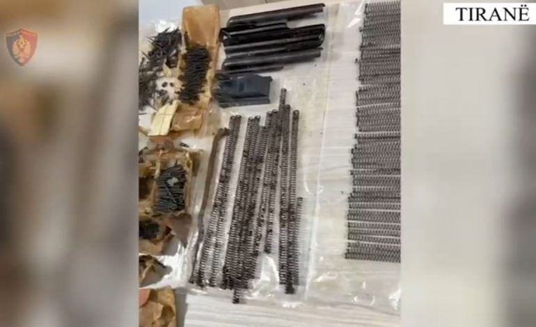 DETAJET/ 46-vjeçari taksist i lidhur me grupet kriminale, ish-ushtaraku në repartin Pezë-Helmës u arrestua në 2022 për të njëjtën akuzë