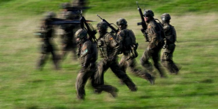 GJERMANIA HARTON PLAN SEKRET LUFTE: Dokumenti 1.200 faqesh mobilizon 800 mijë trupa