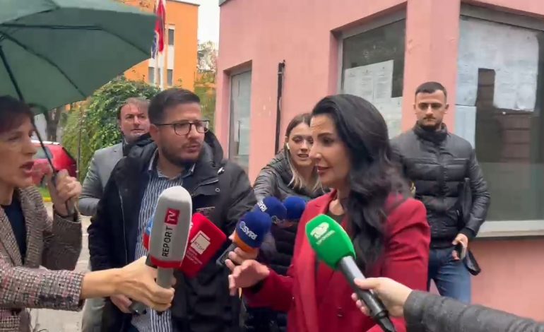 SEANCA NË GJKKO/ Dalin nga ambientet e gjykatës Belinda Balluku dhe 2 vartësit e saj. Lihen në fuqi masat e sigurisë