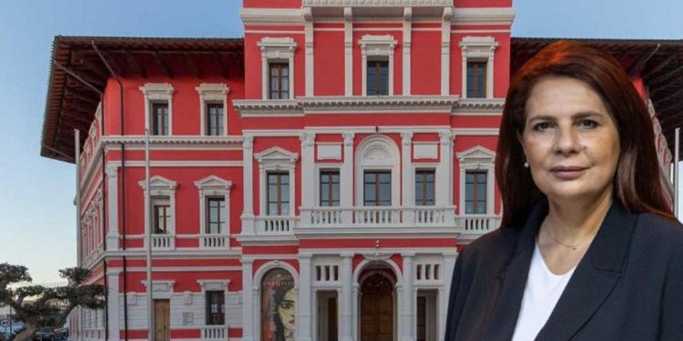 FITOI ZGJEDHJET NË BASHKINË E VLORËS/ Brunilda Mersini merr nesër detyrën