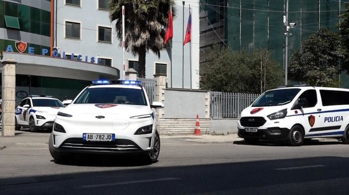 PËRPLASI PËR VDEKJE VAJZËN DY VJEÇARE/ Arrestohet shoferi që shkaktoi aksidentin TRAGJIK në Rrogozhinë