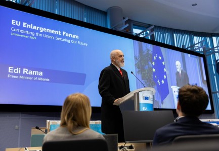 FORUMI PËR ZGJERIMIN NË BE/ Rama: Shqipëria do të sjellë në tryezë shpirtin e madh të dikurshëm të Europës, ja pse duhet të jemi pjesë e familjes së madhe europiane