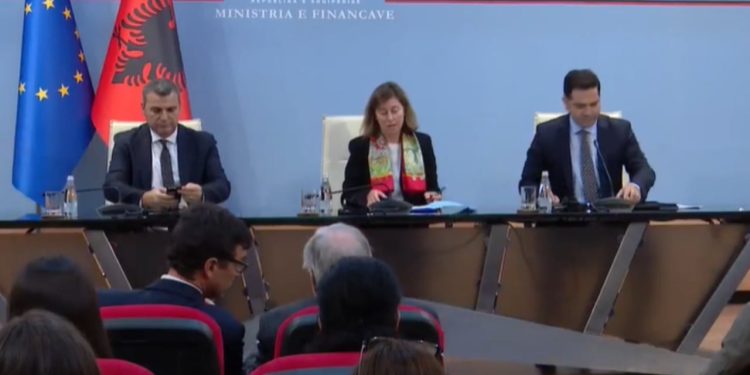KUNDËR PAQES FISKALE/ FMN: Qeveria ka bërë përparim në forcimin e administrimit të të ardhurave, por kemi frikë nga…
