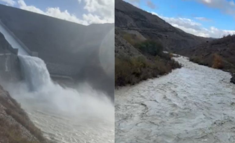 SITUATË KRITIKE NË DEVOLL/ Moti i keq detyron hapjen e portës së emergjencës në Moglicë