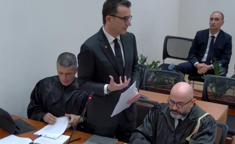 KUSHTETUESJA E RIKTHEU NË DETYRË/ Reagojnë avokatët e Erion Veliajt: Priti 9 muaj për të folur 9 minuta! Fitore për shtetin e të drejtës