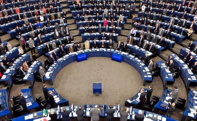 MARRËVESHJA PËR PAQE NË UKRAINË/ Parlamenti Europian: Asnjë territor ukrainas nuk do të dërgohet në Rusi