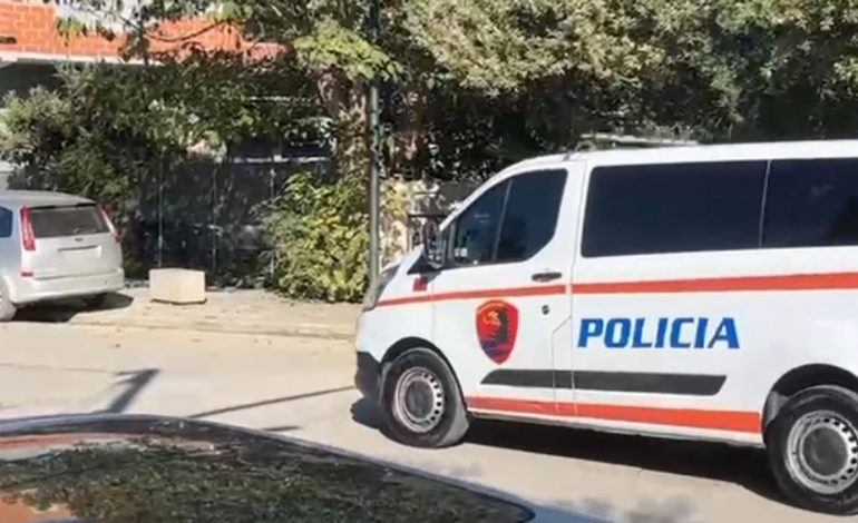 DETAJE NGA AKSIDENTI TRAGJIK NË TIRANË/ Konfirmohen dy viktima, makina ra në greminë…