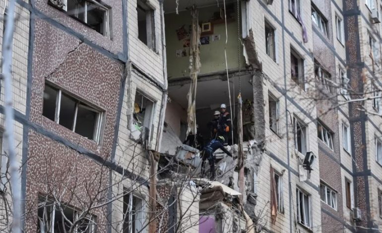 NUK NDALET AGRESIONI/ Rusia sulmon infrastrukturën e energjisë të Ukrainës
