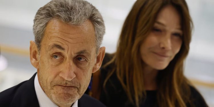 “E VËRTETA DO TË TRIUMFOJË”/ Sarkozy reagon për herë të parë pas daljes nga burgu: Fundi i historisë mbetet për t’u shkruar