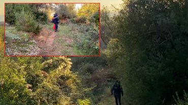 ATENTATI NË RINAS/ Makina e autorëve gjendet pranë një përroi në pyllin e fshatit Halil. Policët nuk i afrohen dot sepse…