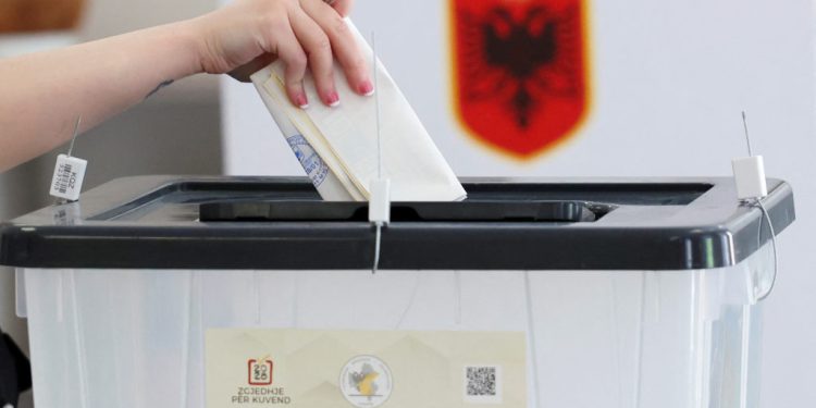 ZGJEDHJET E PJESSHME/ Nis zyrtarisht gara në 5 bashki, PS përballet me kandidatë të pavarur, të mbështetur nga opozita