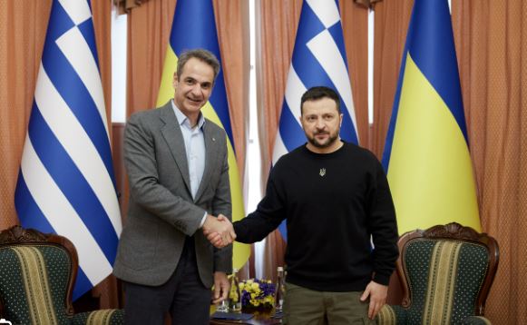 GREQI/ Zelenski viziton të dielën Athinën, takim me Mitsotakis dhe kreun e parlamentit grek