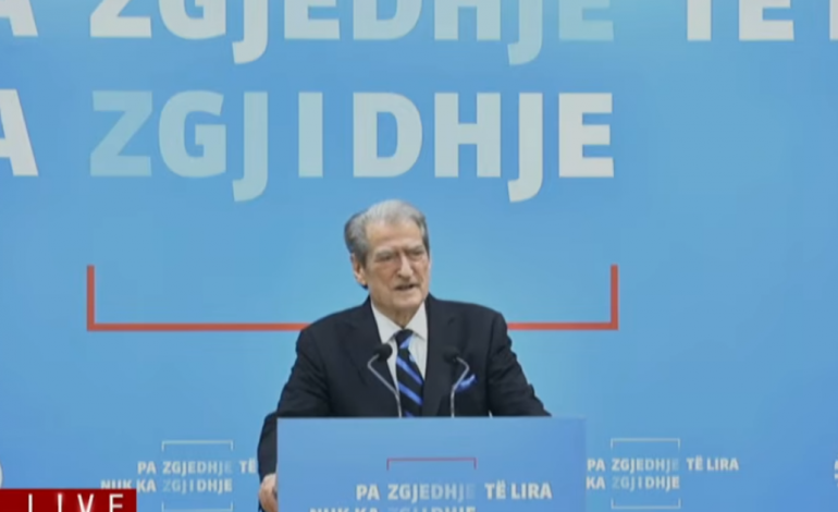 PAK ORË PARA PROTESTËS/ Berisha thirrje qytetarëve dhe partive opozitare: Merrni pjesë