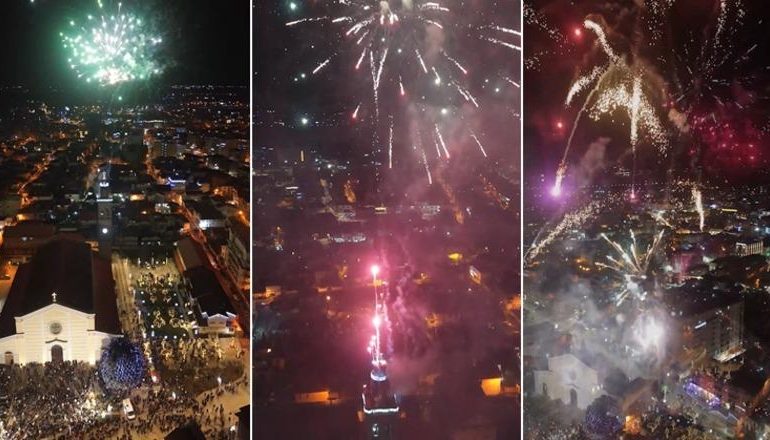 VIDEOLAJM/ Spektakël fishekzjarrësh, si u kremtua Lindja e Krishtit në Shkodër