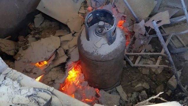 DETAJET E PARA/ Shpërthen bombola e gazit në Elbasan, banesa përfshihet nga flakët