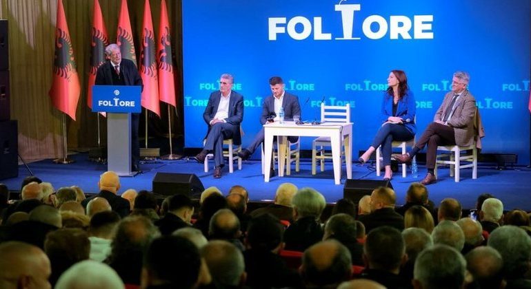 PARALAJAMËRON SALIANJIN DHE ALIMEHMETIN/ Berisha: Jepeni mendimin, por brenda forumeve! Nuk mundesh kurrë…