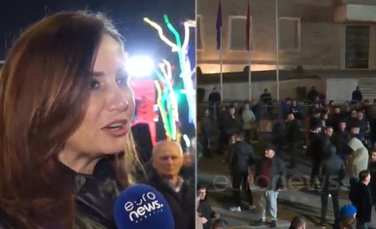 PROTESTA/ Tabaku “justifikon” pjesëmarrjen: Nuk ka nisur akoma, njerëzit janë të acaruar