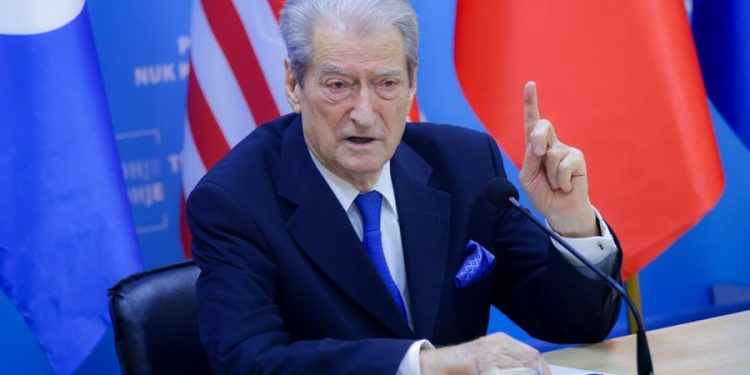 PARALAJMËRON GREVË URIE/ Berisha: Nuk ka rrugë tjetër për rrëzimin e Ramës