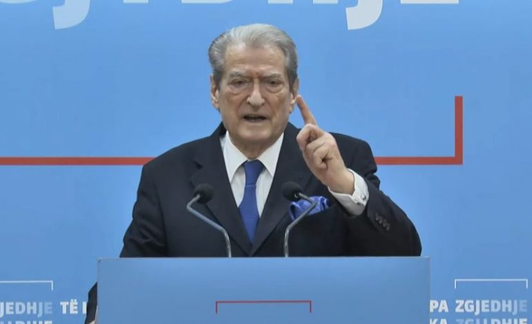 “VJEDHJE E BUJSHME…”/ Berisha: Shishe vere me vlerë miliona euro janë zhdukur nga vinoteka e Ergys Agasit