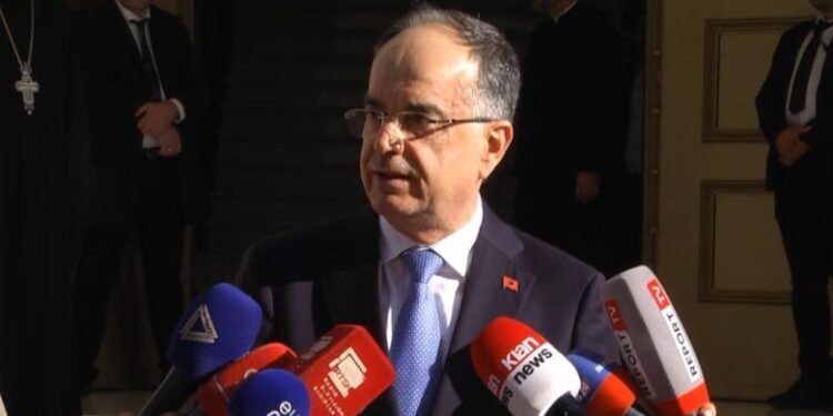 KRISHTLINDJET/ Begaj nga Katedralja Ngjallja e Krishtit: Kjo ditë duhet të na bëjë të duam më shumë njëri-tjetrin! Të ndihmojmë më të dobëtit