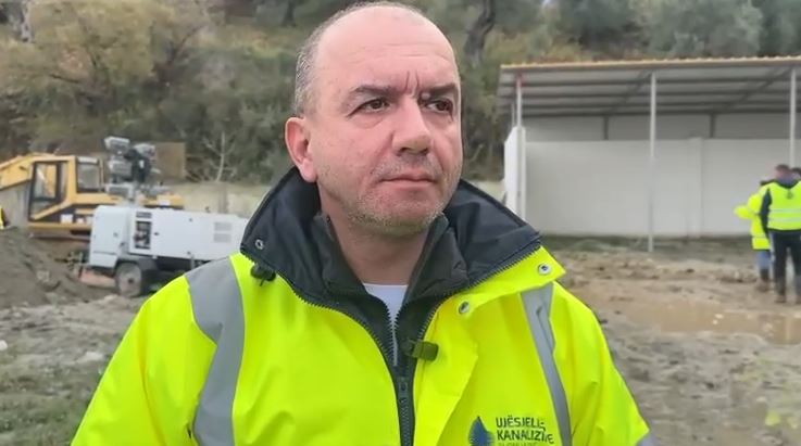 VLORA TRE DITË PA UJË/ Drejtori i Ujësjellësit: Po punojmë për gjetjen e një rruge alternative furnizimi! Difekti…