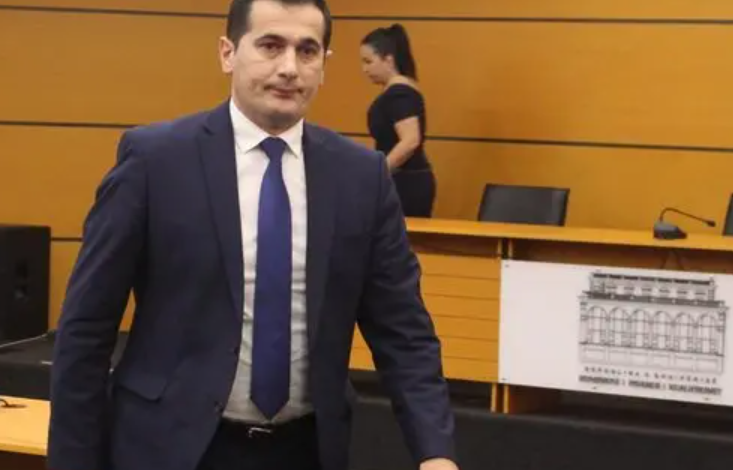 SHTYHET CEREMONIA PËR KREUN E RI TË SPAK/ Ja kur do të prezantohet Klodjan Braho