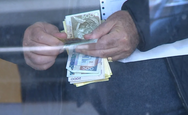 PUBLIKOHET VENDIMI/ Këto janë kategoritë që përfitojnë nga kompensimi i të ardhurave mujore të pensionit