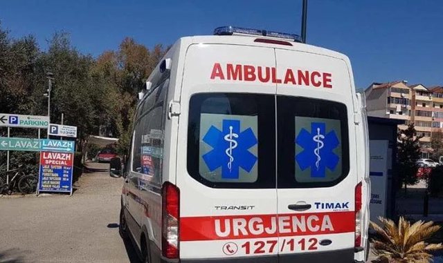 E RËNDË/ I riu gjendet i pa jetë në Divjakë, autoritetet dyshojnë për…