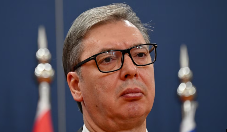 “RAFINERIA E NIS MBYLLET SOT”/ Vuçiç: Serbia vuan, rusët dhe amerikanët shohin interesat e tyre