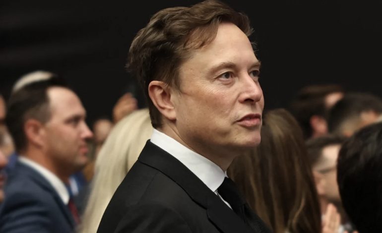 ELON MUSK MBAN KURORËN E NJERIUT MË TË PASUR/ Lista e 10 personave me pasurinë më të madhe sipas Forbes