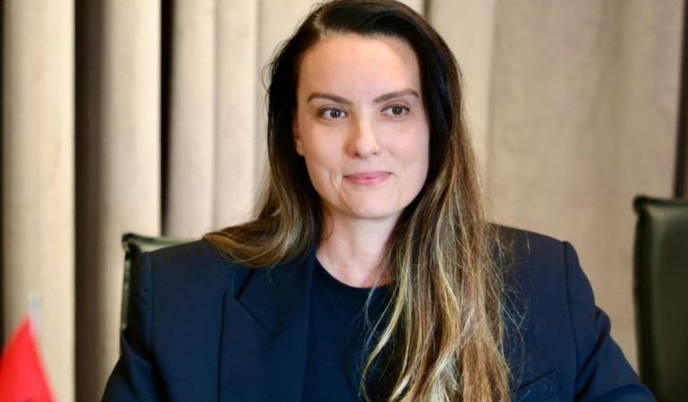 BLENDI GONXHE JEP LAJMIN/ Marinela Prifti emërohet Zv. Ministre e kulturës, turizimit dhe sportit