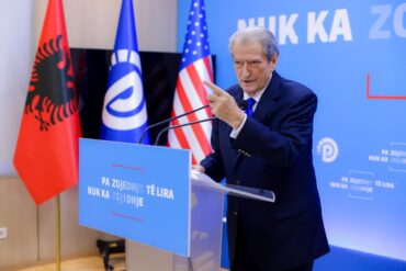 DËSHMIA PËR “21 JANARIN”/ Berisha: Kryeministri, asnjë lidhje me asnjë regjistër të asnjë institucioni
