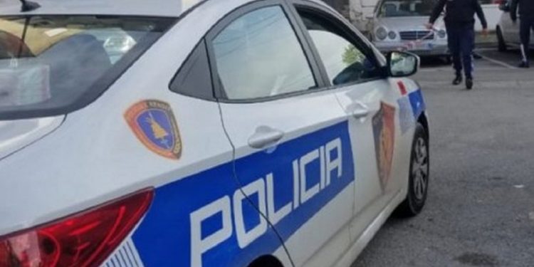 E RËNDË/ Gjendet pa jetë në banesë 65-vjeçari në Durrës. Dyshohet se…