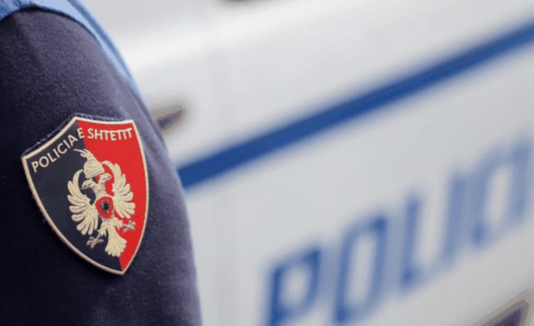 ARRESTOHET 42-VJEÇARI NË DURRËS/ Sekuestrohen drogë, armë, bizhuteri dhe 29 mijë euro
