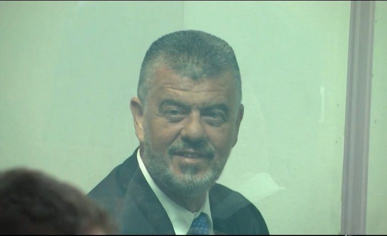 PAS 4 VITESH NË QELI/ Lirohet nga burgu ish-ministri i Mjedisit, Lefter Koka
