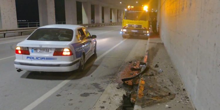 AKSIDENT I RËNDË NË POGRADEC/ Makina përplaset me murin e tunelit, dy të plagosur