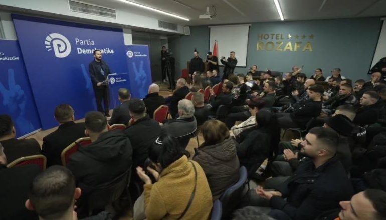 FOLTORJA NË SHKODËR/ Salianji i përgjigjet Berishës: Benet Beci ka qenë drejtori yt, përballë regjimit silleni si lepurusha, me demokratët si tigra