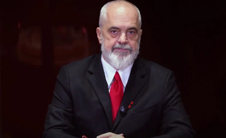“KEMI BËRË REALITET NJË SHQIPËRI TJETËR…”/ Urimi i Ramës për Vitin e Ri 2026 dhe falënderimi për mbështetjen gjatë 2025