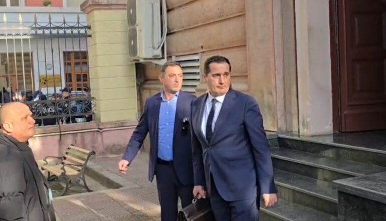 SPAK KËRKON ARRESTIMIN E BALLUKUT/ Klodian Braho nis detyrën, shkon në Këshillin e Mandateve, shoqërohet nga dy prokurorët e çështjes