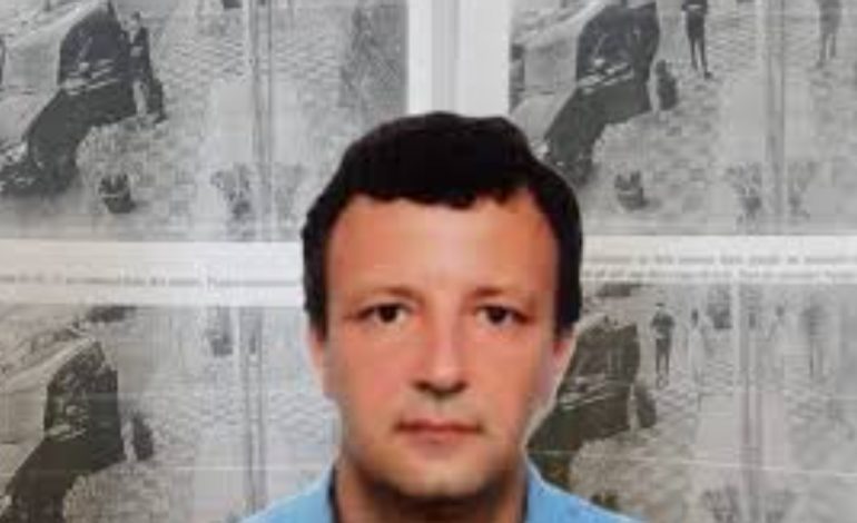 U RRËMBYE NË SY TË BABAIT PËR NJË TENDER/ DETAJE: Familja e biznesmenit Meçe nuk bëri kallëzim sepse…