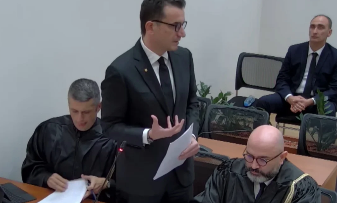SHTYHET GJYQI PËR ERION VELIAJN/ Ja kur do të mbahet seanca e radhës