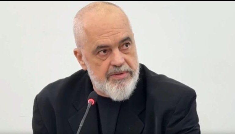 TAKIMI MIDIS 35 LIDERËVE EUROPIANË/ Kyeministri Rama i pranishëm në Koalicionin e të Gatshmëve në Paris