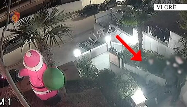 “PLAS” SHERRI MES TË RINJVE NË VLORË/ 25-vjeçari qëllon me armë zjarri në ajër (EMRAT)