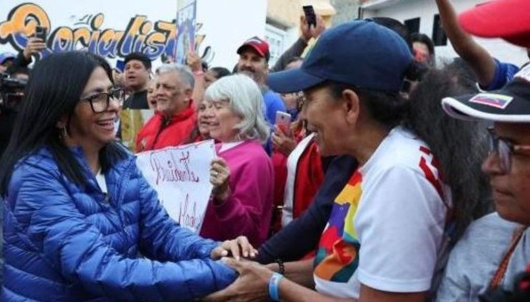 USHTRIA NË RRUGË, SPASTRIME DHE ÇMIME TË LARTA/ Epoka e re e Venezuelës nën drejtimin e Delcy Rodrigues