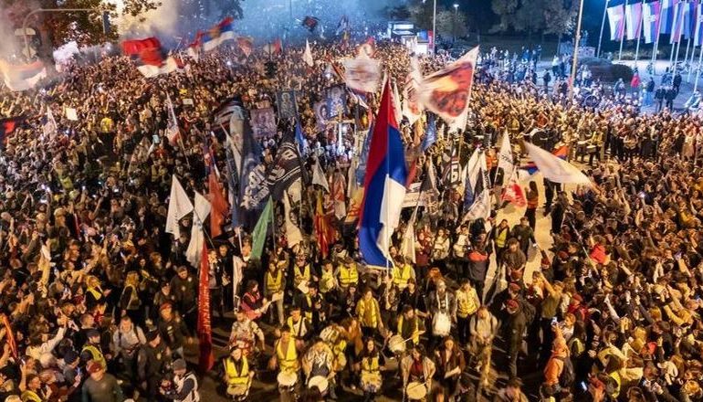 BIE NDJESHËM MBËSHTETJA E SERBËVE PËR ANËTARËSIMIN NË BE/ Kush është përgjegjës për krizën e besimit?