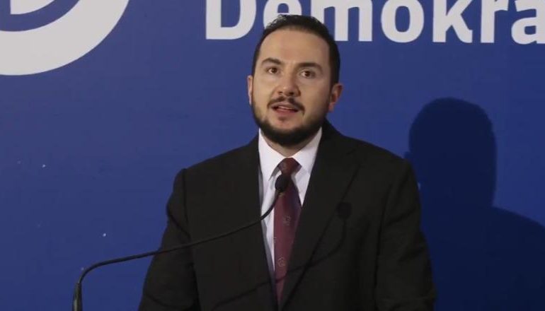 AKUZA LIDERSHIPIT TË PD/ Salianji: Paradite mbroni drejtësinë, pasdite shani SPAK me libër shtëpie